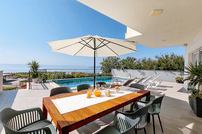 Fully equipped villa with garden, private pool & terrace | Mountain view | Pet-friendly — photo 3