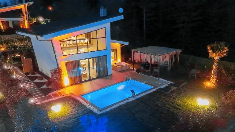 Villa Memnuniye Köyü