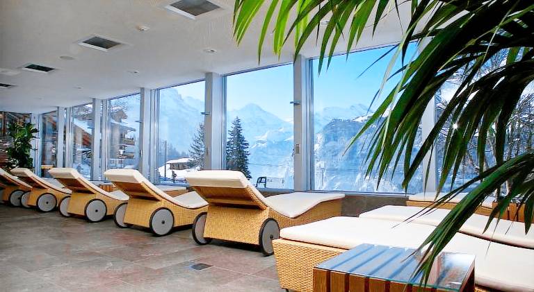 Serviced apartment with jacuzzi, patio & sauna | Next to the ski | Pets allowed — photo 3