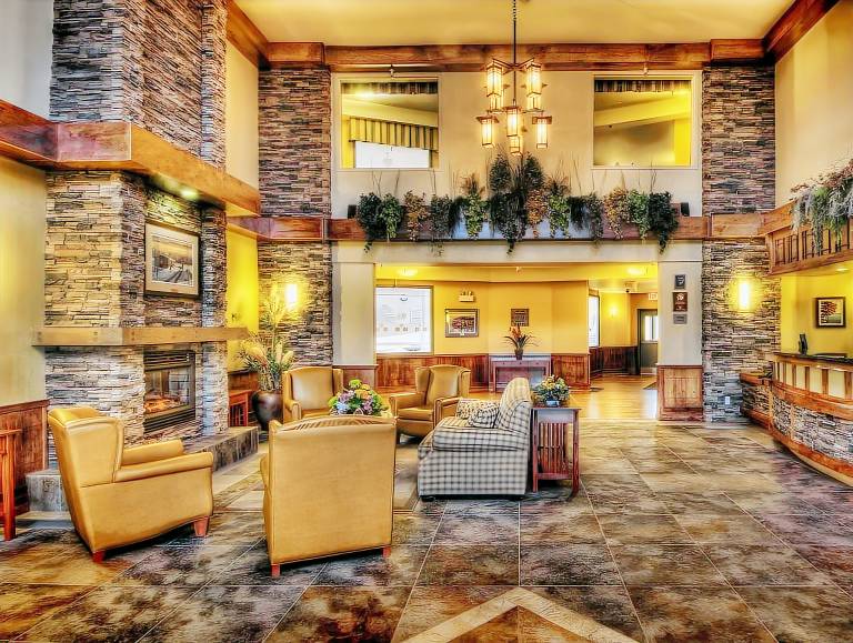 Gold Eagle Lodge — photo 2