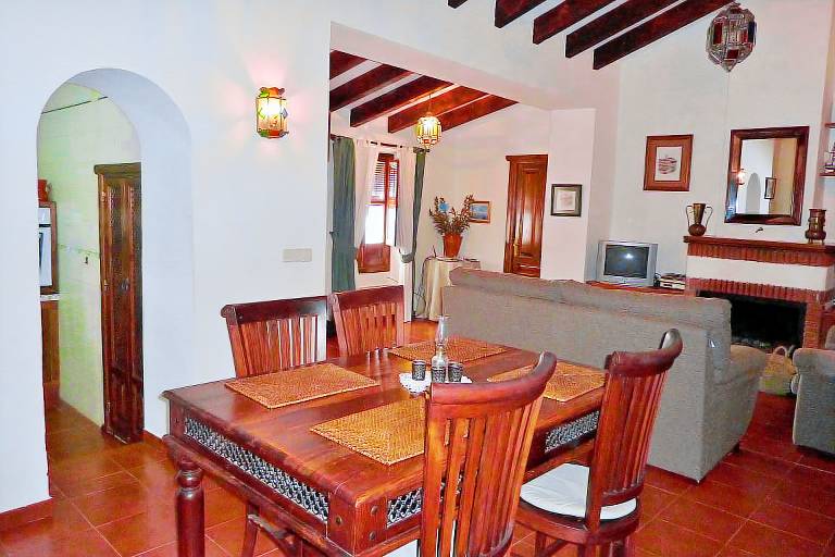 Cottage with terrace, garden & private pool | Mountain view — photo 3