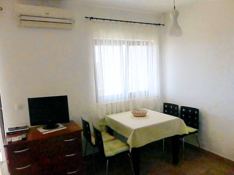 One bedroom apartment with terrace and sea view Omišalj, Krk (A-22981-a) — photo 3