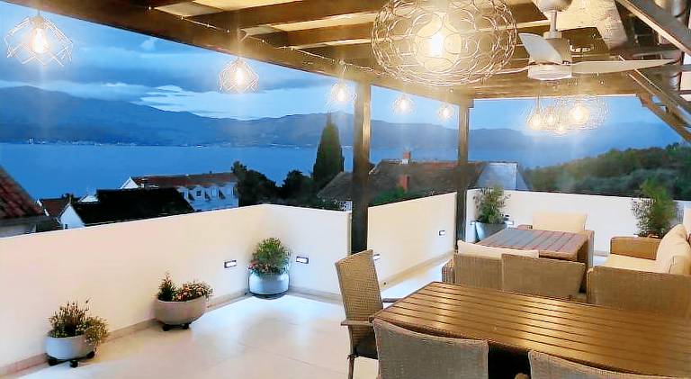 Apartments Brac in Supetar