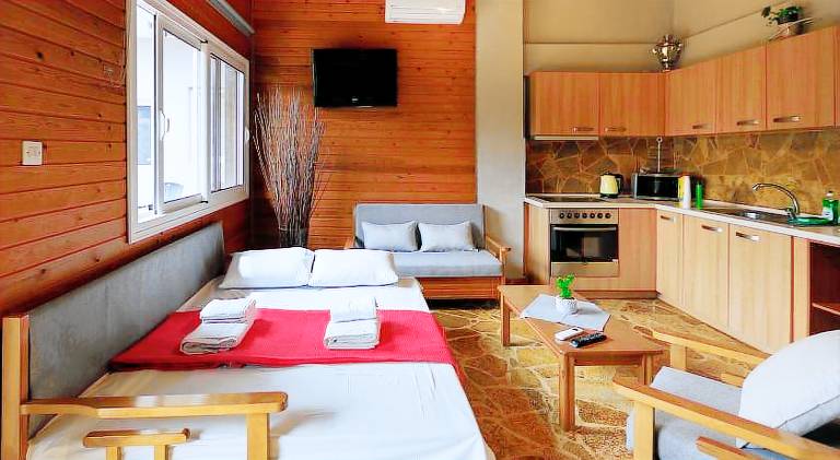 Wooden House — photo 2