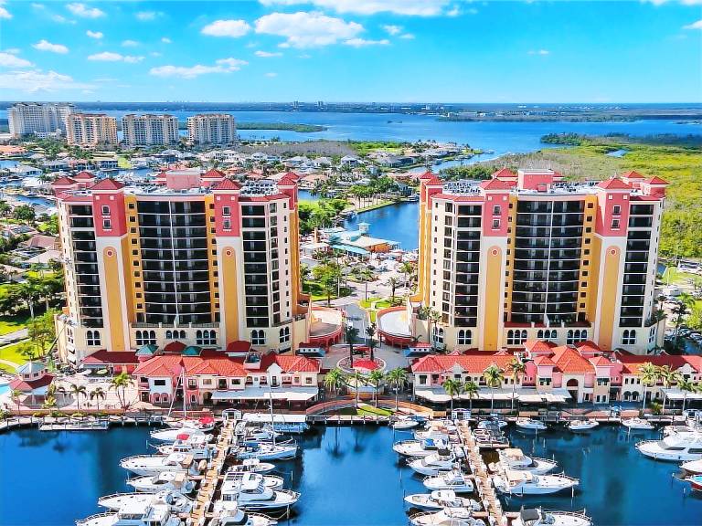 Condo Punta Rassa