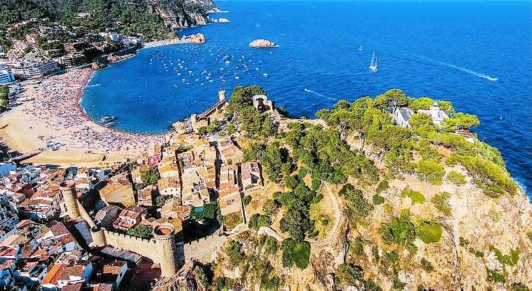Fully equipped apartment with patio | Dogs allowed in Tossa de Mar
