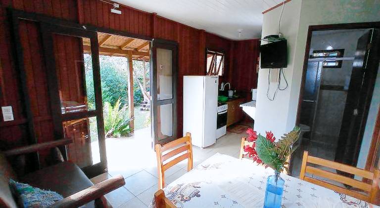 Lodge with garden, terrace & barbeque — photo 2