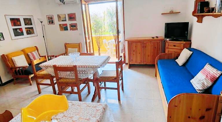 Apartment with 2 rooms for 6 persons — photo 2