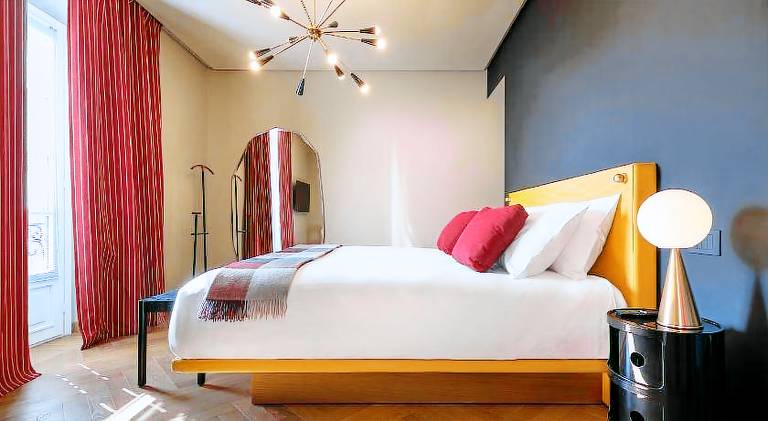 Ample serviced apartment | Close to Milan Cathedral | Dogs allowed in Milan, OH