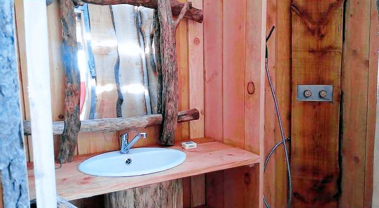Lovely tent with hot tub | Dogs allowed — photo 2