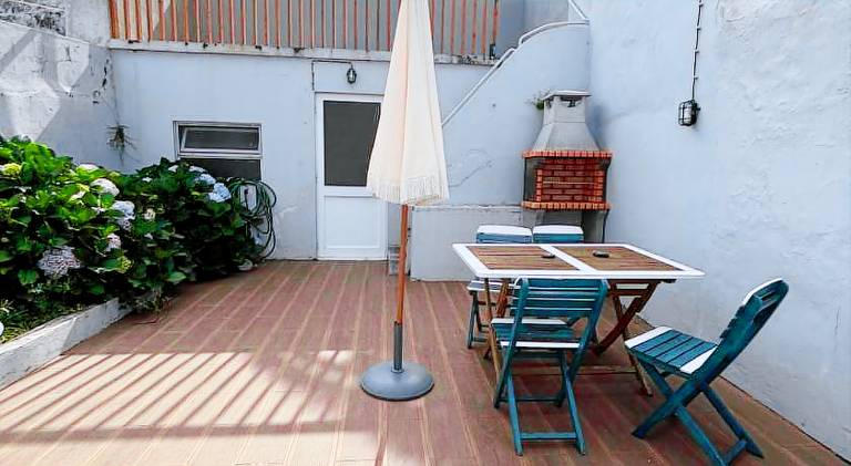 Big house with garden, patio & barbeque | Close to Portas da Cidade de Ponta Delgada | Good for workation | Pet-friendly — photo 5