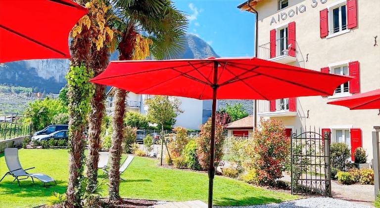 Holiday apartment with garden & barbeque | Perfect for remote work | Pets are welcome — photo 5