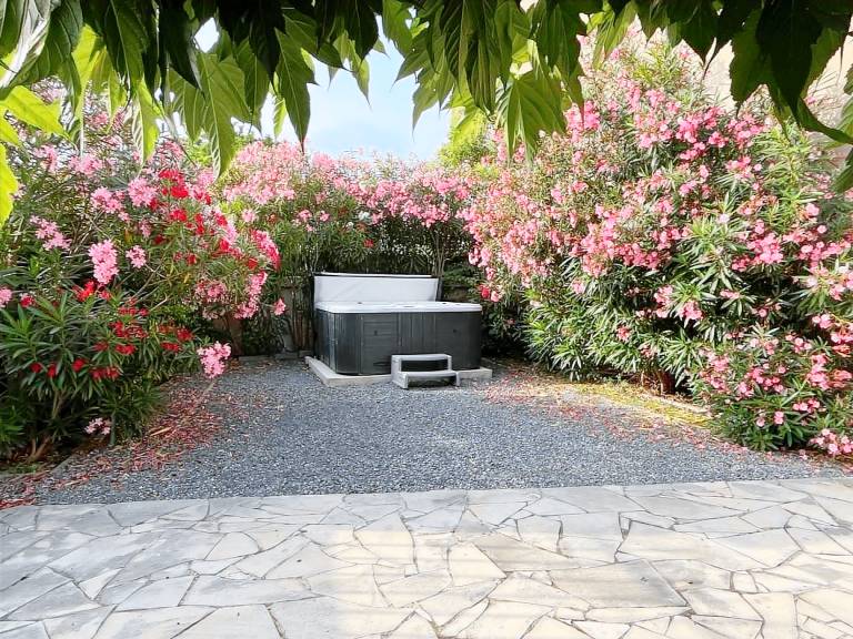 Fully equipped gite with garden & terrace | Dogs allowed — photo 2