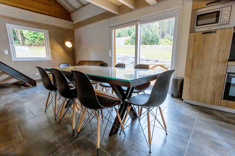 Child-friendly chalet with yard, terrace & grill | Mountain view | Pet-friendly — photo 3
