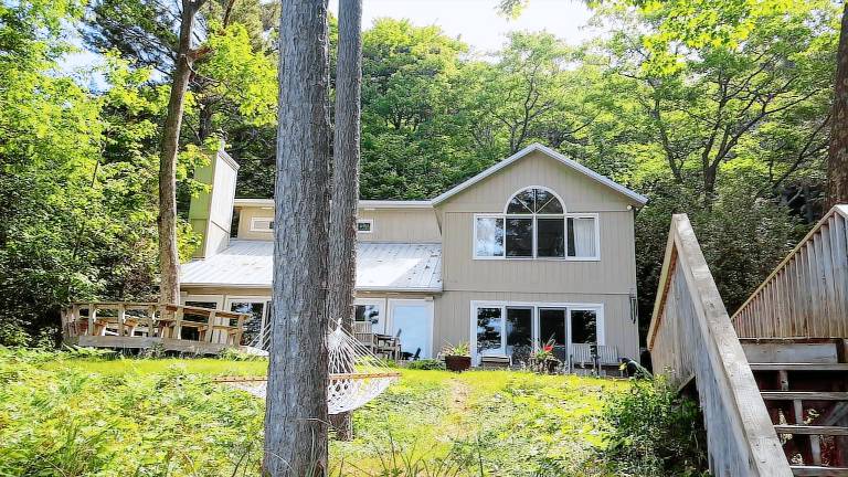 Cottage  Silver Lake