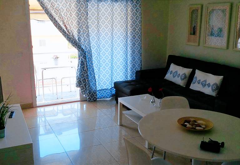 Holiday apartment with terrace, garden & private pool | Mountain view — photo 2
