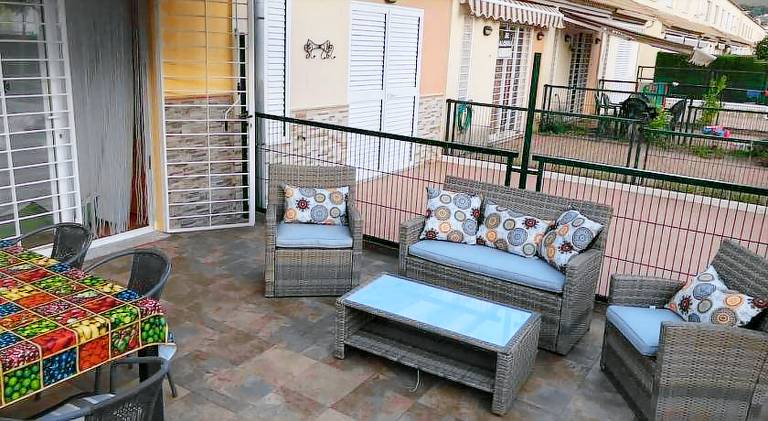House with barbeque, private pool & patio — photo 5
