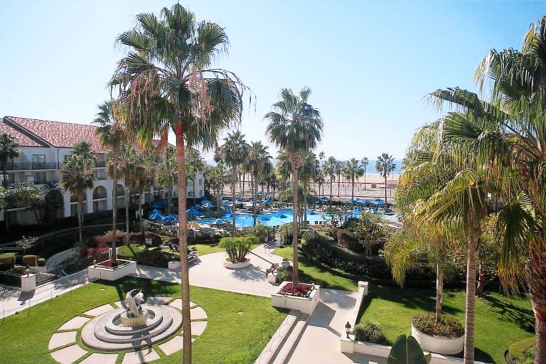Resort Huntington Beach