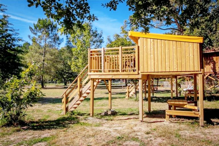 Camping suite with sauna, heated pool & jacuzzi — photo 4