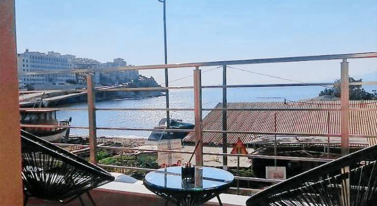Holiday apartment with patio in Kavala