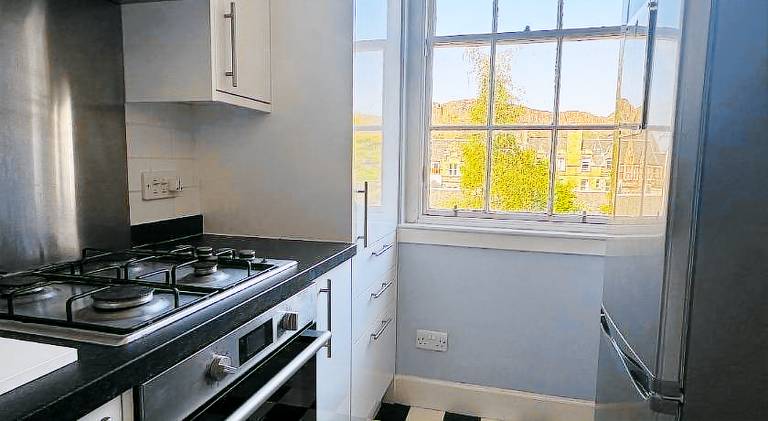 Apartment | Close to Royal Mile — photo 3