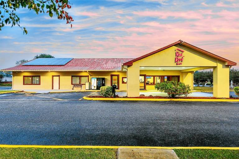 Red Roof Inn Sylacauga — photo 2