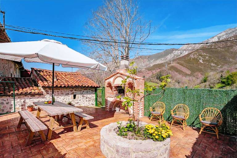 Casa Peñamellera Baja