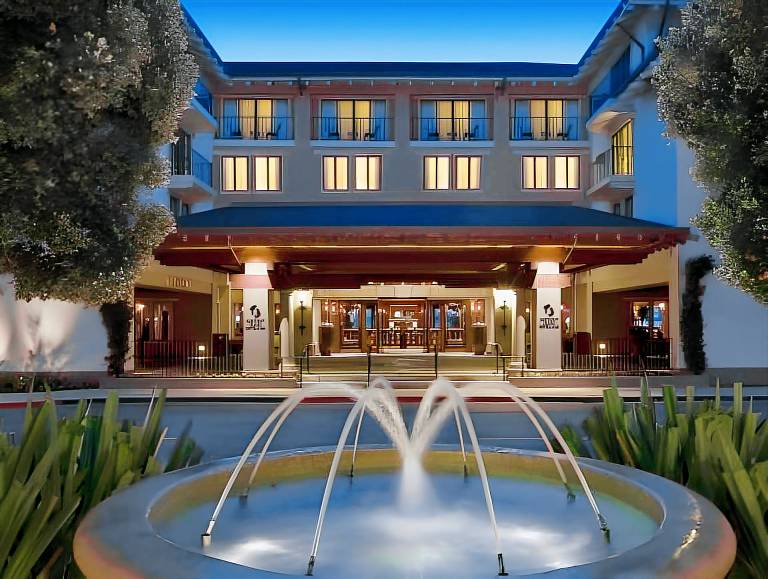 Monterey Plaza Hotel & Spa