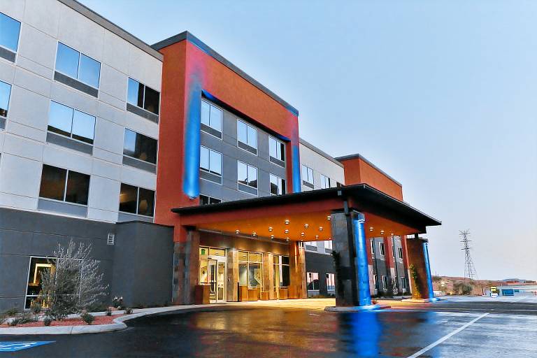 Holiday Inn Express And Suites Henderson South Boulder City By IHG