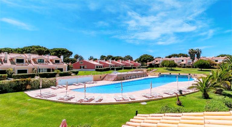 Villa with pool in Cascais