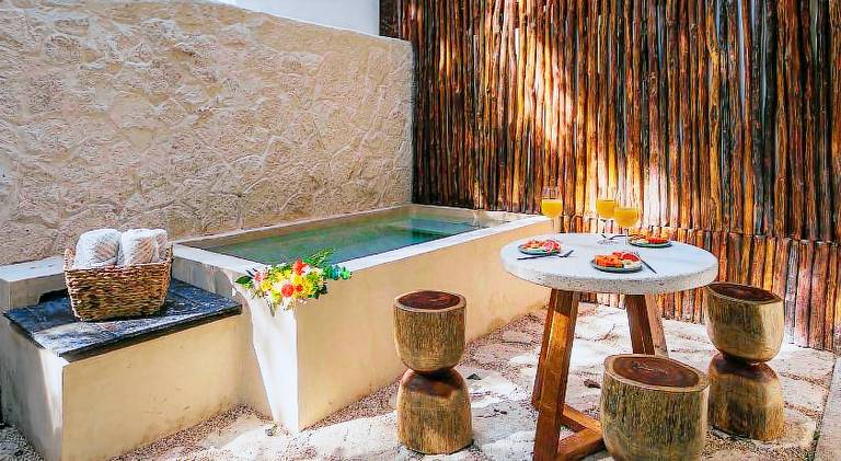 Your Dream Stay Pool Bikes & Near Every Hotspot — photo 4