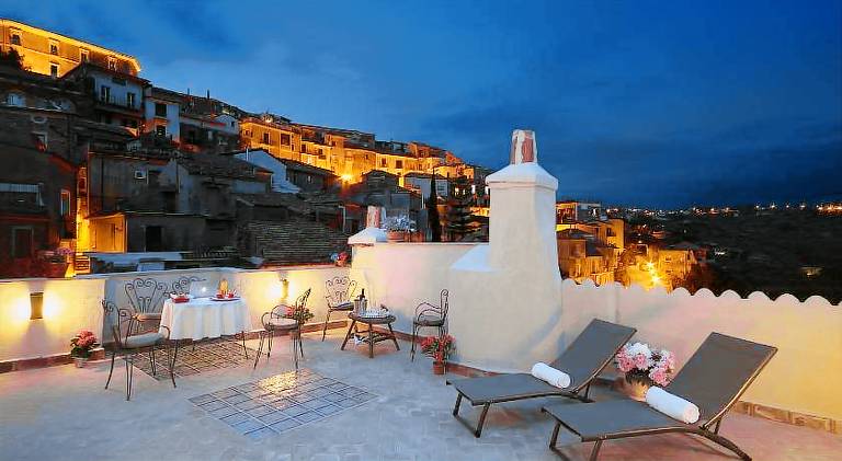 Holiday apartment with terrace — photo 4