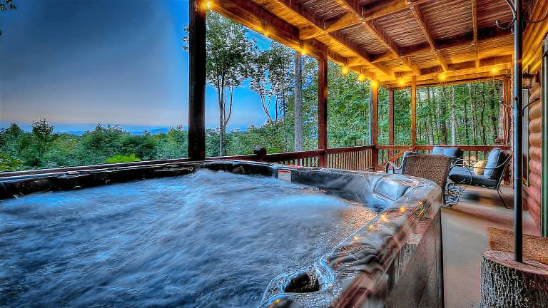 Antlers Ridge - Panoramic Views Pet Friendly Hot Tub Close to Town in Blue Ridge, GA