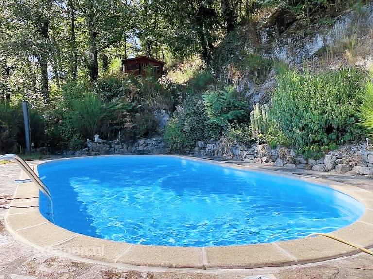 Vacation home with patio & private pool in Rodez