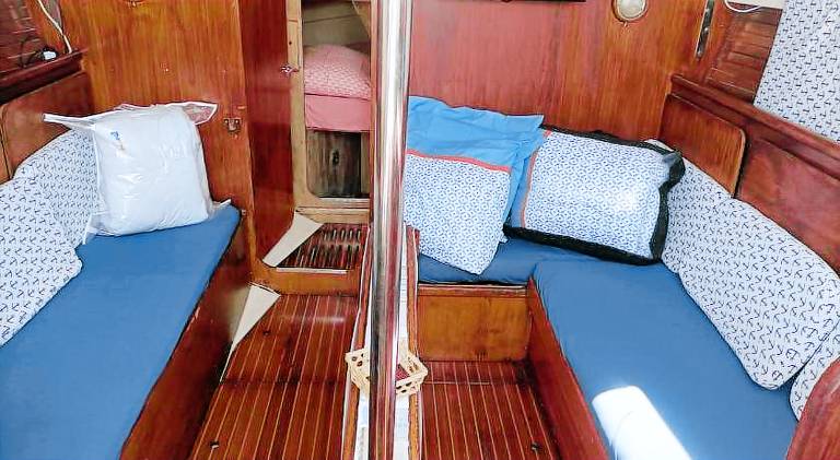 Boat with pool in Canet-en-Roussillon