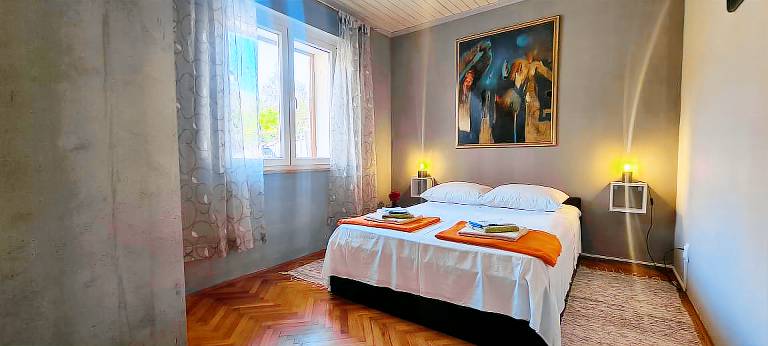 Holiday apartment with garden & terrace | Garden view — photo 5