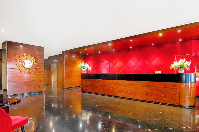 Warwick Paris (Former Warwick Champs-Elysees) in Courbevoie
