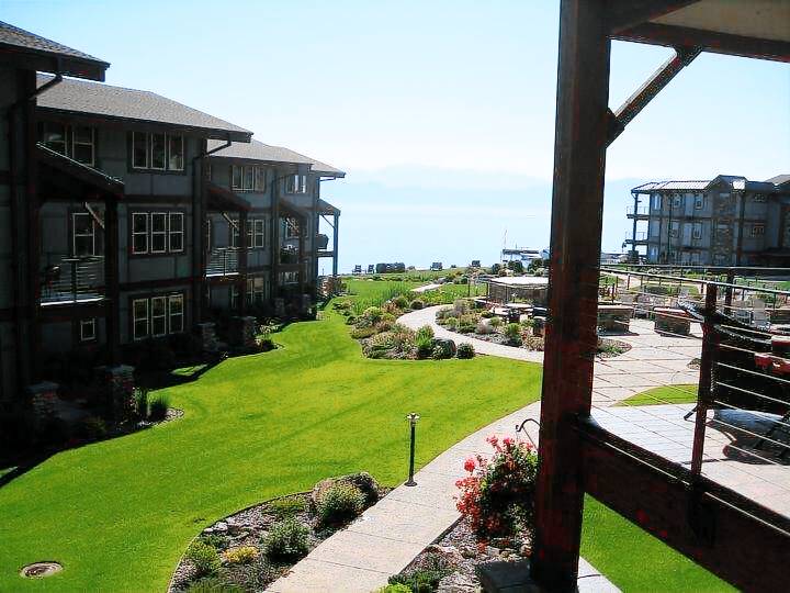 Condo  Lakeside