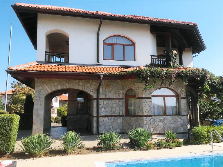 Villa Aheloy