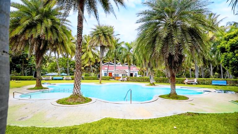 Resort  Pollachi