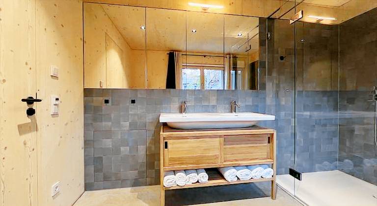Nice rental apartment with patio, yard & sauna | Pets allowed — photo 2