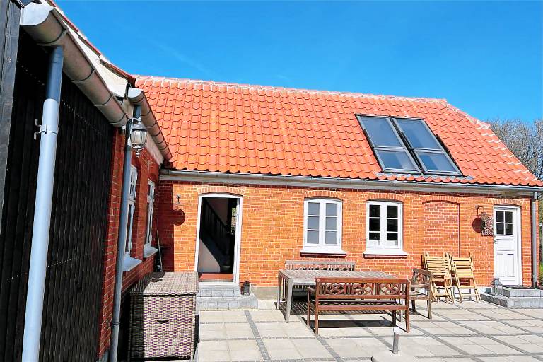 House with terrace — photo 4