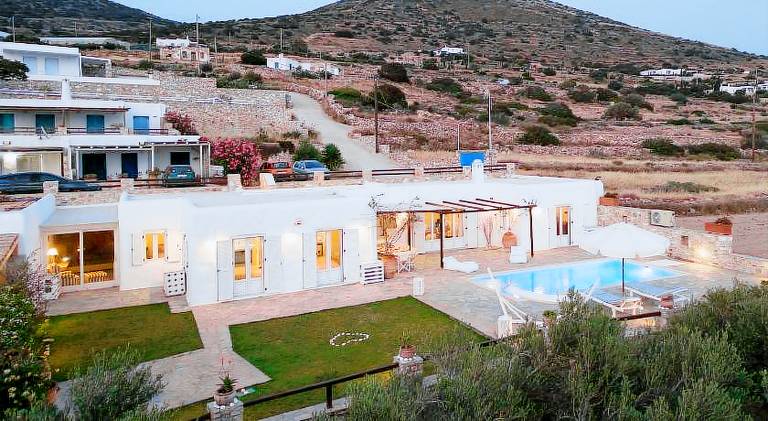 Villa with garden, barbeque & private pool — photo 3