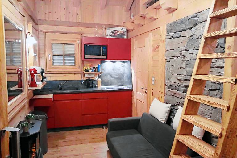 Chalet with yard, terrace & barbeque | Mountain view — photo 5