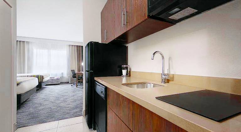 Country Inn & Suites by Radisson, Oklahoma City - Bricktown, OK — photo 5