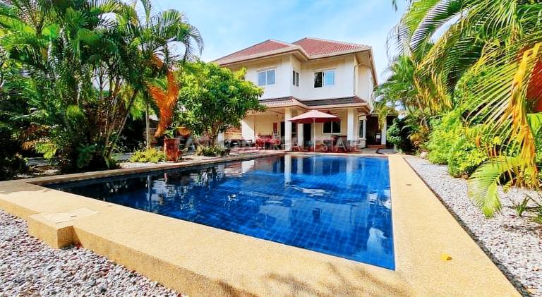 Villa with pool | Pets are welcome in Pattaya