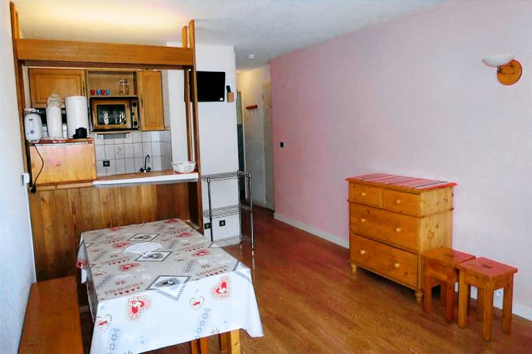 Apartment with 1 room for 4 persons — photo 3