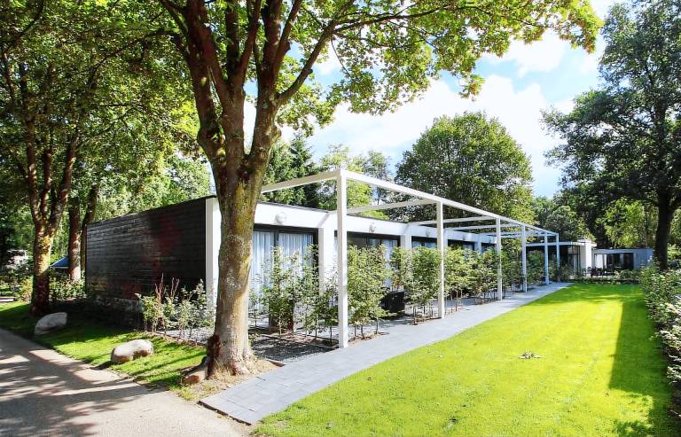 Studio with breakfast box and a terrace