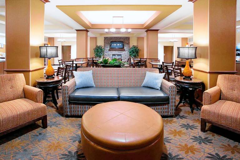 Holiday Inn Express Hotel & Suites Lamar By IHG — photo 2