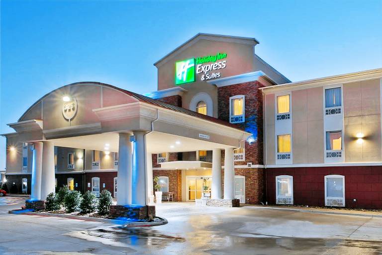 Holiday Inn Express Hotel & Suites Alvarado By IHG in Alvarado, TX